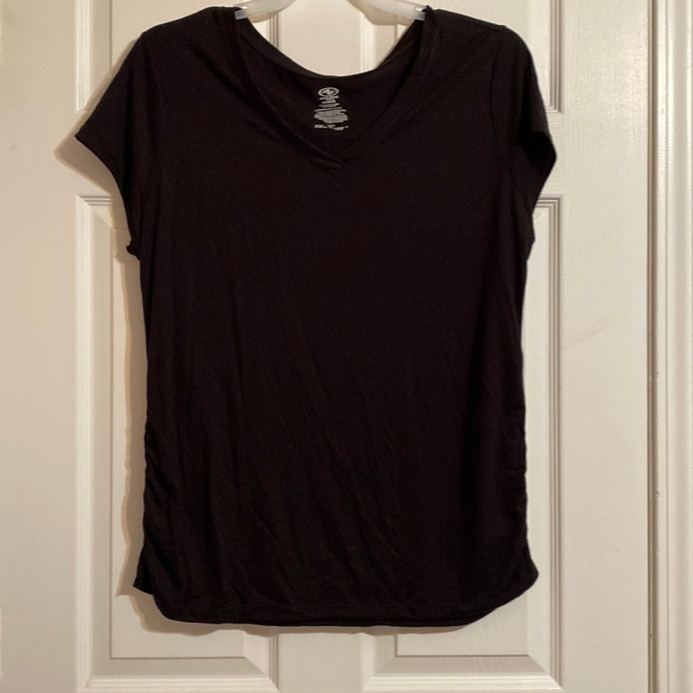 Athletic works. Size 2x t shirt.